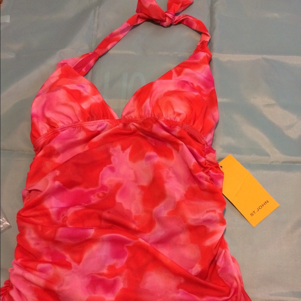 St.John Swimsuit size 8
